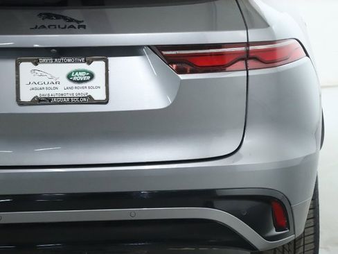 Used 2025 Jaguar F-PACE R-Dynamic S image 46