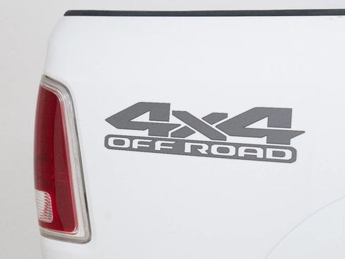 Used 2018 RAM 2500 Laramie AWD/4WD image 16