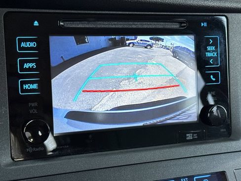 Used 2015 Toyota Sienna XLE w/ XLE Navigation Package AWD/4WD image 20