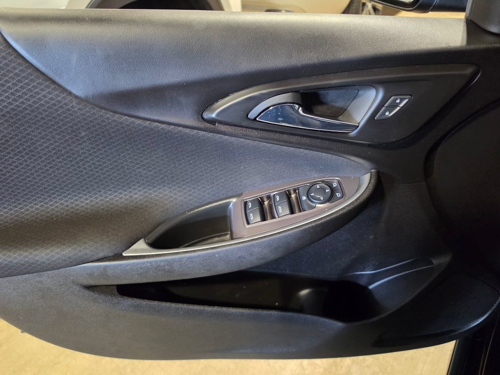 Used 2024 Chevrolet Malibu LT FWD image 5