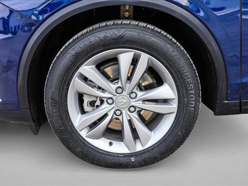 Used 2023 Acura MDX SH-AWD image 9