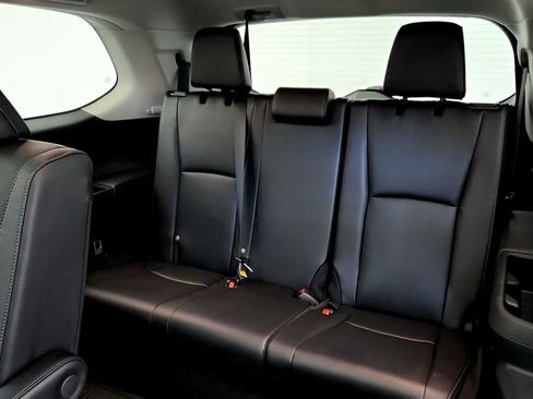 Certified 2025 Toyota Grand Highlander FWD image 29