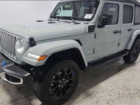Used 2023 Jeep Wrangler Unlimited Sahara w/ Cold Weather Group AWD/4WD image 1