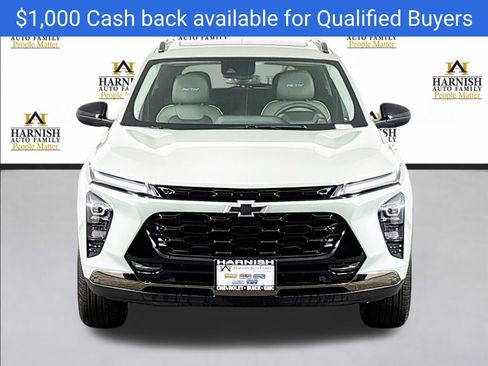 New 2026 Chevrolet Trax ACTIV w/ Sunroof Package image 2