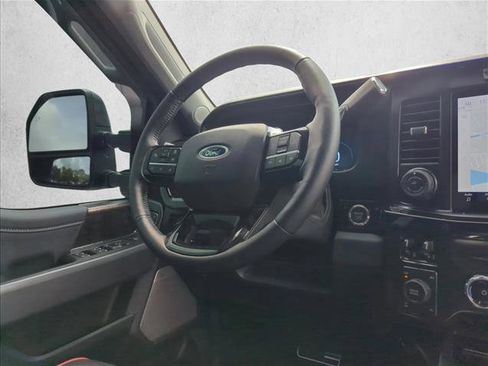 Used 2024 Ford F250 Lariat w/ Lariat Ultimate Package AWD/4WD image 27