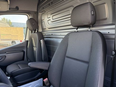 New 2026 Mercedes-Benz Sprinter 2500 image 2