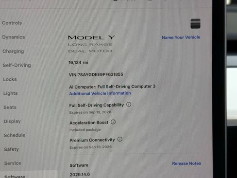 Used 2023 Tesla Model Y Long Range AWD/4WD image 2