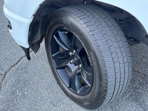 Used 2021 RAM 1500 Big Horn image 27