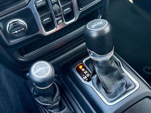 Used 2022 Jeep Wrangler Unlimited Sport S image 18