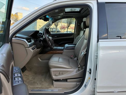 Used 2015 Chevrolet Tahoe LTZ AWD/4WD image 11