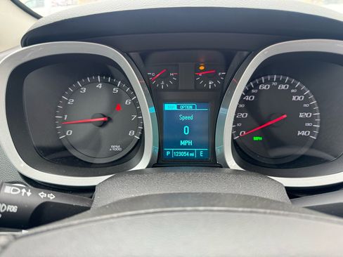 Used 2016 Chevrolet Equinox LTZ w/ Enhanced Convenience Package image 12