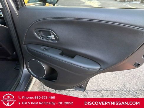 Used 2018 Honda HR-V EX-L image 32