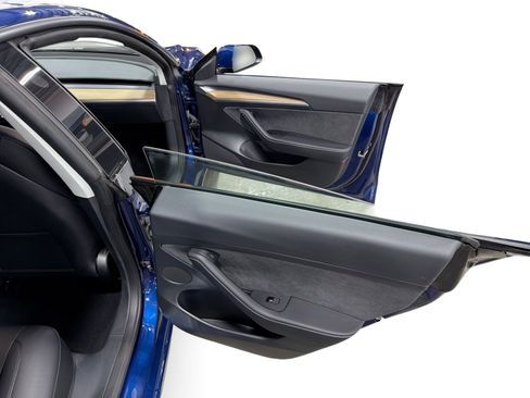 Certified 2023 Tesla Model 3 Standard Range RWD image 12