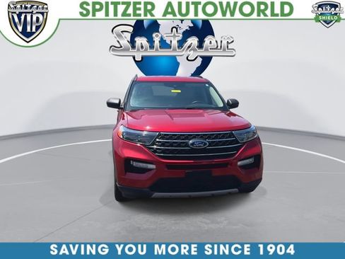 Used 2022 Ford Explorer XLT w/ Equipment Group 202A AWD/4WD image 3