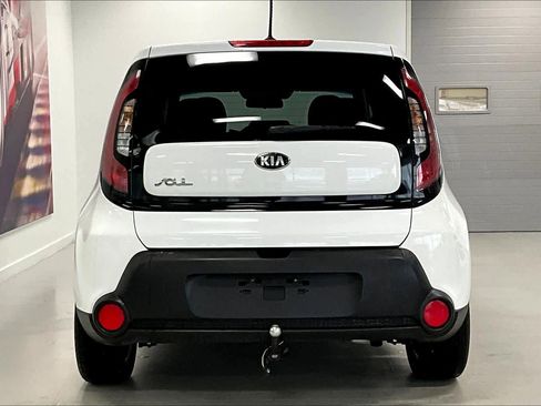 Used 2014 Kia Soul + image 5