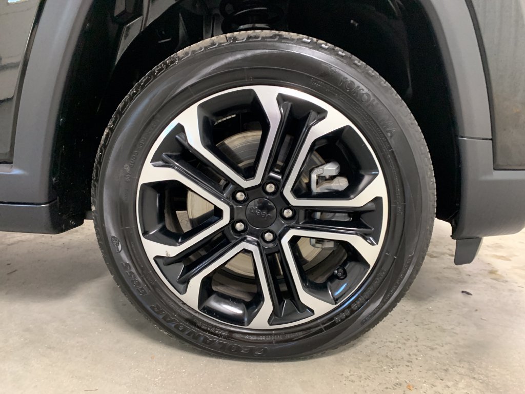 Used 2023 Jeep Compass Limited AWD/4WD image 29