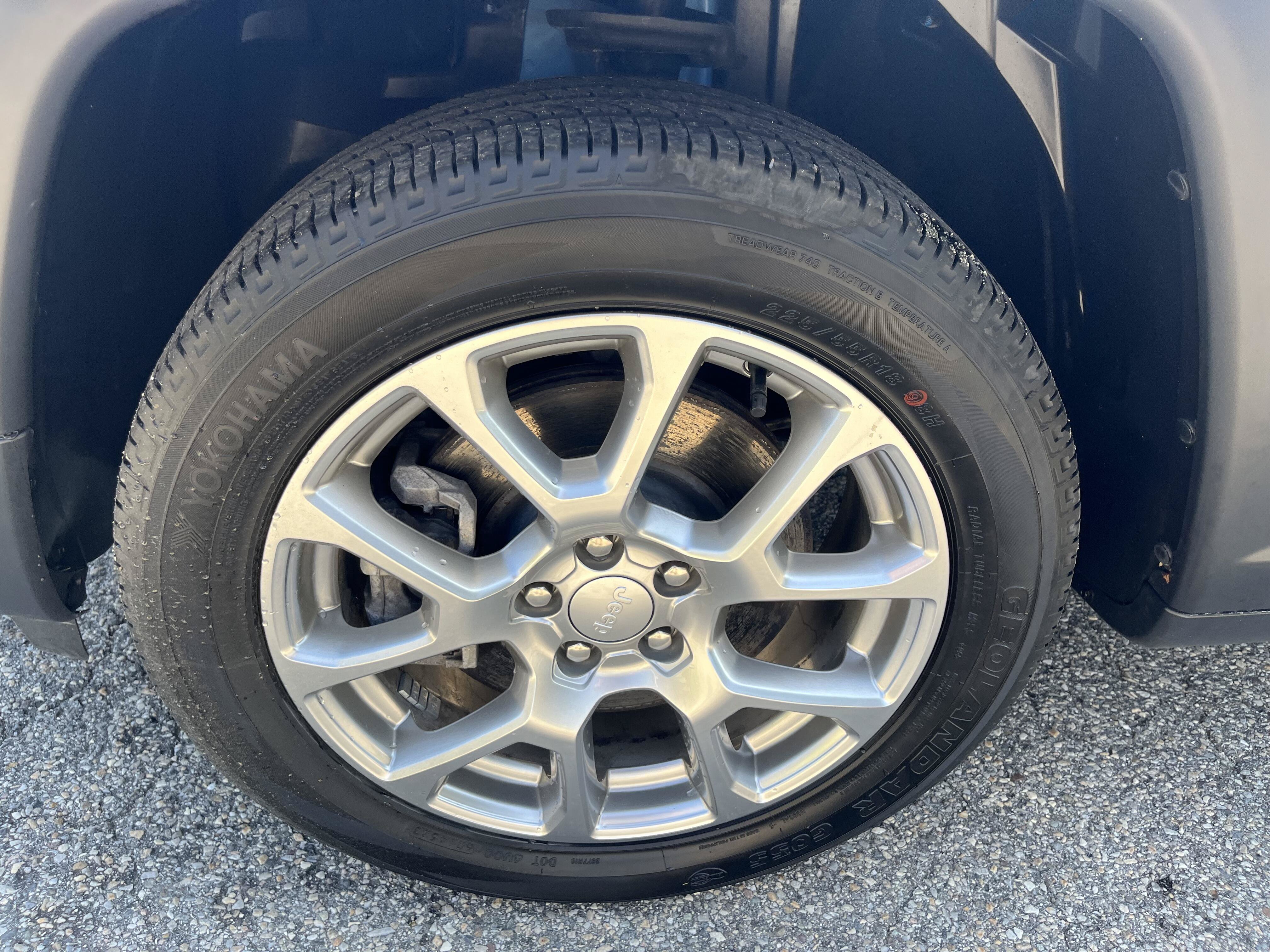 Certified 2024 Jeep Compass Latitude AWD/4WD image 9