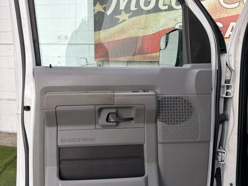 Used 2011 Ford E-350 and Econoline 350 XL w/ PWR Windows & Locks Group image 16