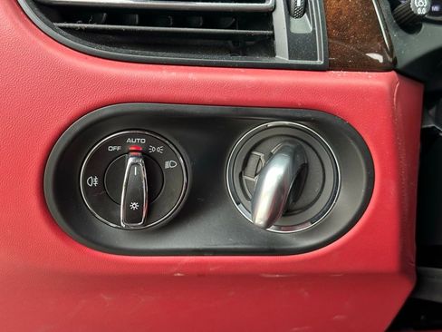 Certified 2023 Porsche Macan S AWD/4WD image 34