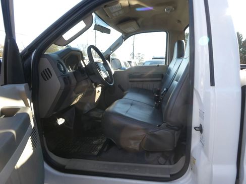 Used 2010 Ford F350 XL image 13