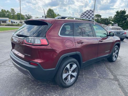 Used 2019 Jeep Cherokee Limited AWD/4WD image 9