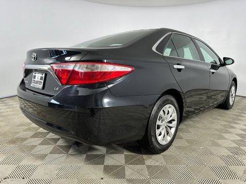 Used 2016 Toyota Camry LE FWD image 7