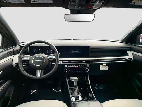 Used 2025 Hyundai Santa Cruz Limited image 15