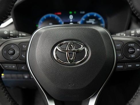 Used 2025 Toyota RAV4 Limited image 21