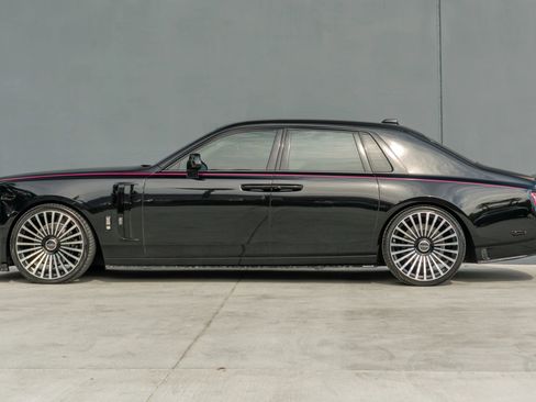 Used 2023 Rolls-Royce Phantom Sedan image 2