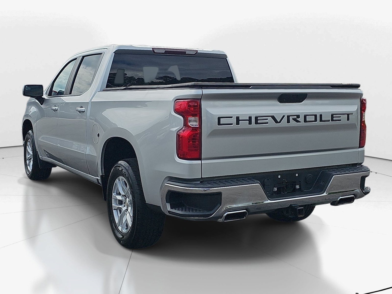 Used 2020 Chevrolet Silverado 1500 LT w/ All-Star Edition AWD/4WD image 6