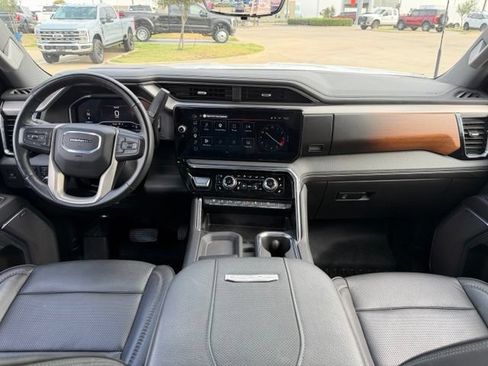 Used 2025 GMC Sierra 2500 Denali w/ Denali Reserve Package AWD/4WD image 26