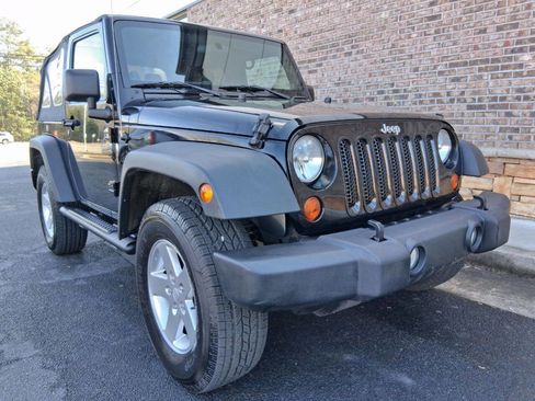 Used 2013 Jeep Wrangler Sport w/ Connectivity Group image 7