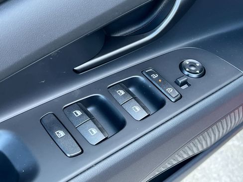 New 2026 Hyundai Elantra Sport FWD image 14