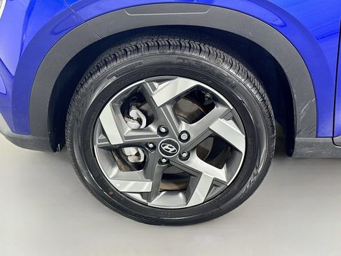 Used 2025 Hyundai Venue Limited FWD image 31