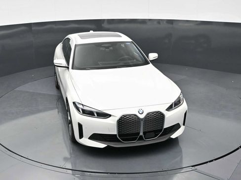 New 2026 BMW i4 eDrive40 w/ Premium Package RWD image 19