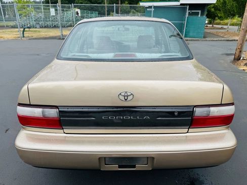 Used 1997 Toyota Corolla CE image 4