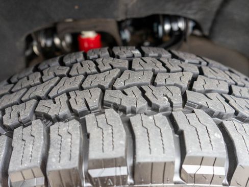 Used 2024 GMC Sierra 3500 Denali w/ Technology Package image 41