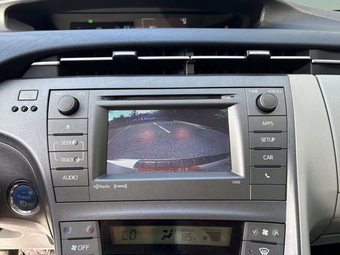 Used 2015 Toyota Prius Three FWD image 25