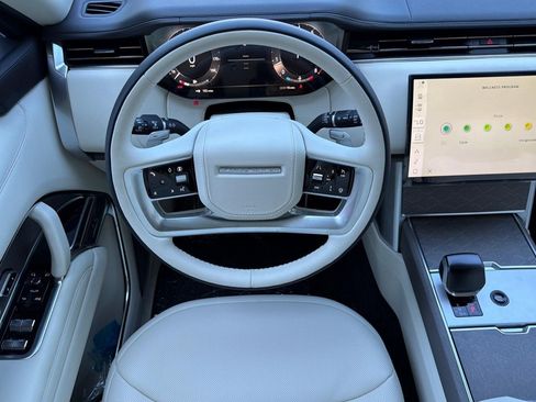 New 2026 Land Rover Range Rover SV AWD/4WD image 28