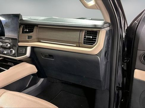 Used 2024 Ford Expedition Max Limited AWD/4WD image 26