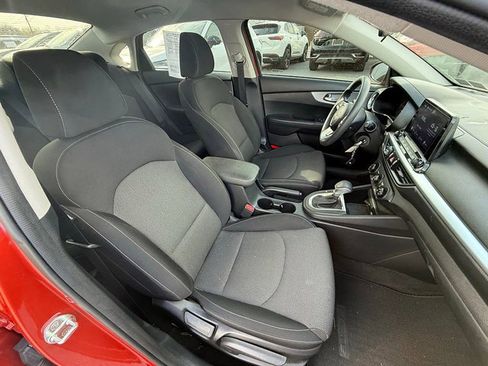 Used 2022 Kia Forte LXS image 18