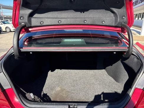 Used 2018 Toyota Camry XLE image 13