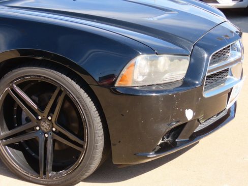 Used 2014 Dodge Charger R/T w/ Wheels & Tunes Group image 6