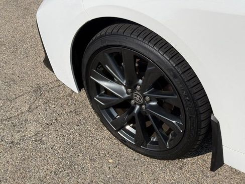 Used 2025 Toyota Corolla SE w/ Convenience Package FWD image 10
