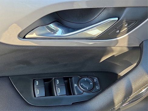 Used 2023 Chevrolet Blazer LT w/ Convenience Package image 15