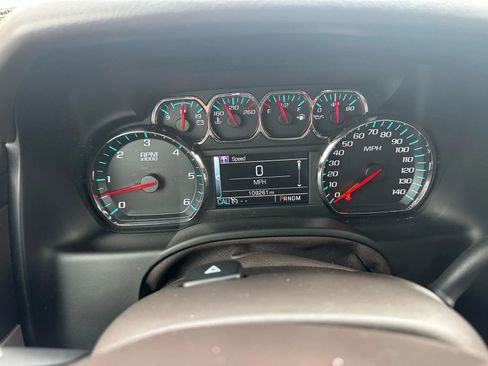 Used 2016 Chevrolet Suburban LT w/ Luxury Package image 27