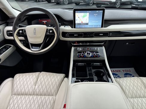 Used 2023 Lincoln Aviator Black Label w/ Dynamic Handling Package image 28