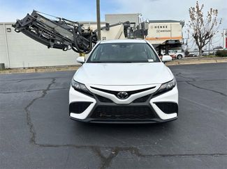 Used 2024 Toyota Camry SE video 2