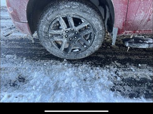 Used 2023 Chevrolet Silverado 1500 RST image 2