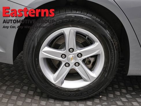 Used 2024 Chevrolet Malibu LT FWD image 31